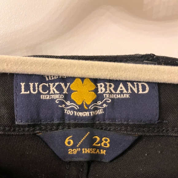 Lucky brand motto pants. zipper pockets and legs. Ankle length size 6/28 - Picture 3 of 5